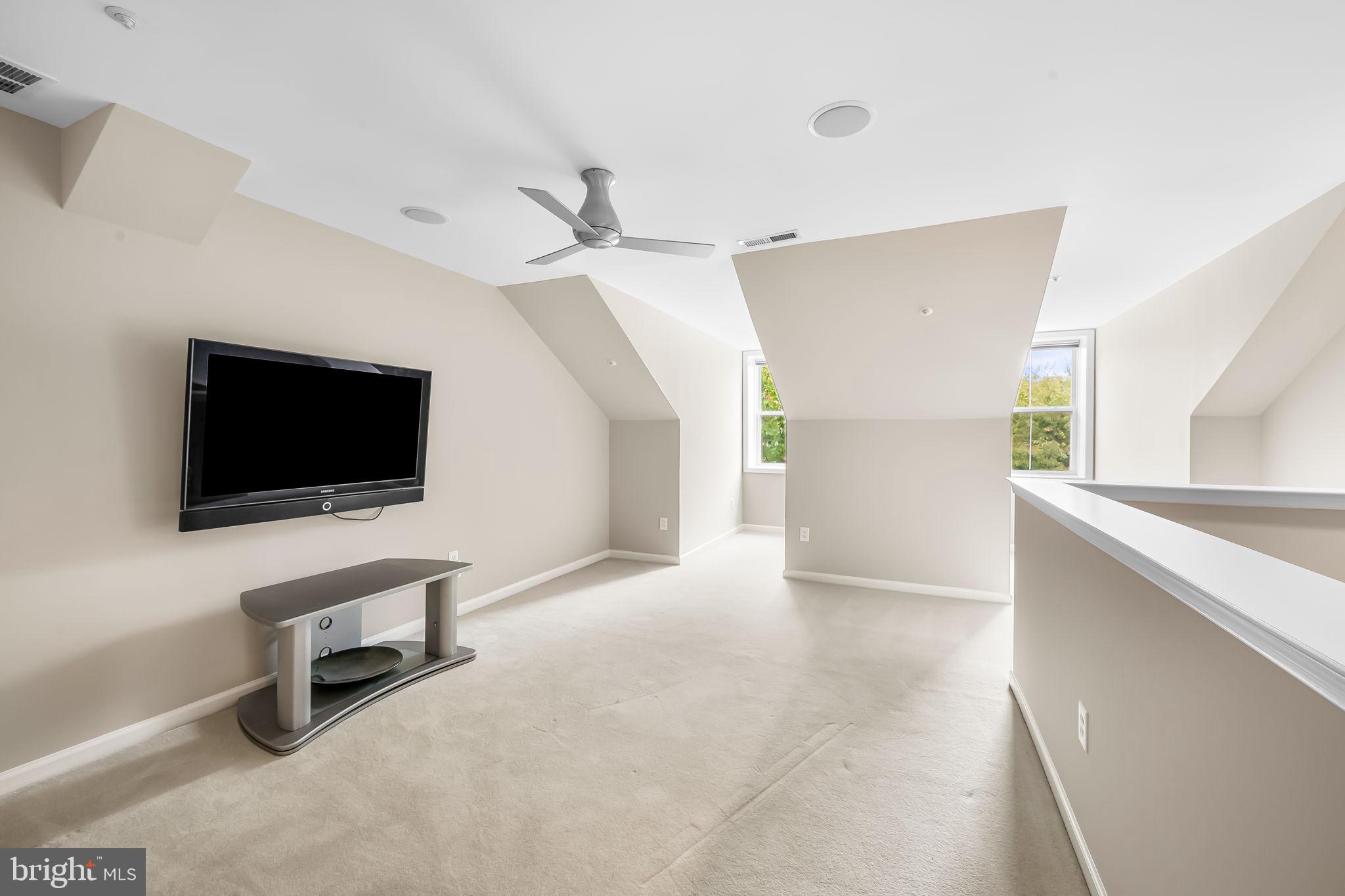 10257 Rutland Round Road, Unit 38 Columbia, MD 21044 - Photo 39 of 43 4th Floor Bonus Room