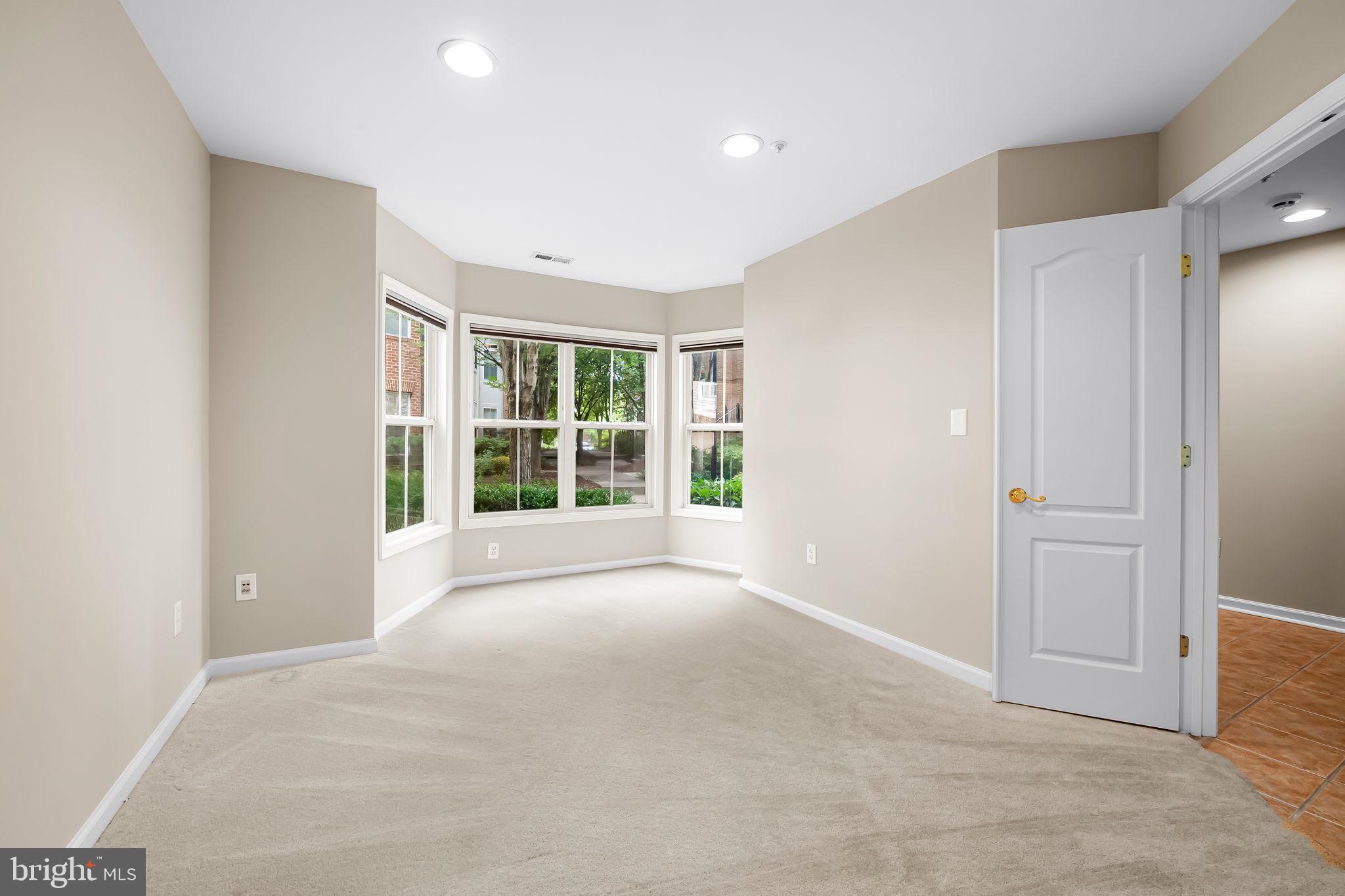 10257 Rutland Round Road, Unit 38 Columbia, MD 21044 - Photo 8 of 43 Ground Floor Bedroom or Office