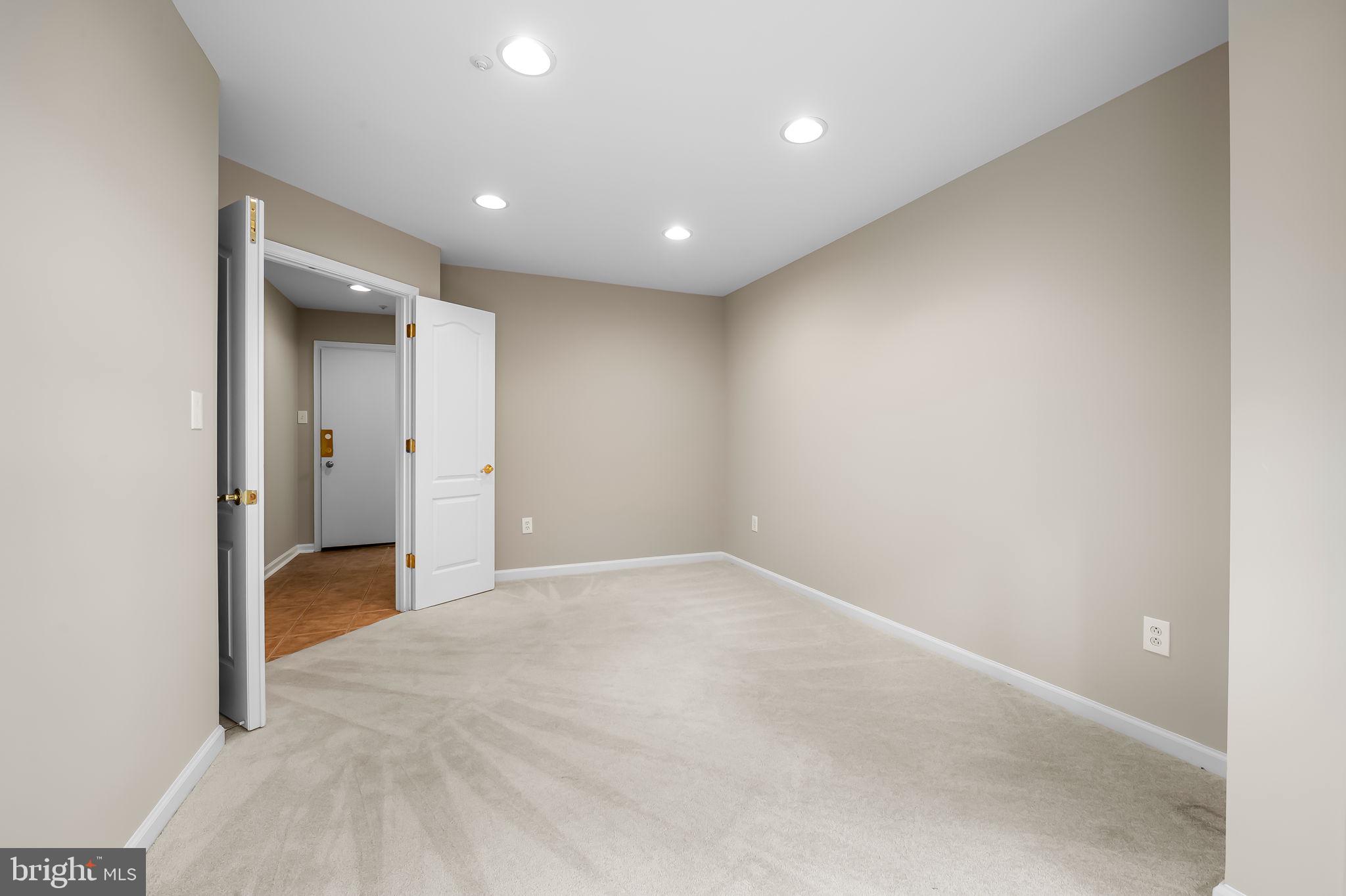 10257 Rutland Round Road, Unit 38 Columbia, MD 21044 - Photo 9 of 43 Ground Floor Bedroom Office