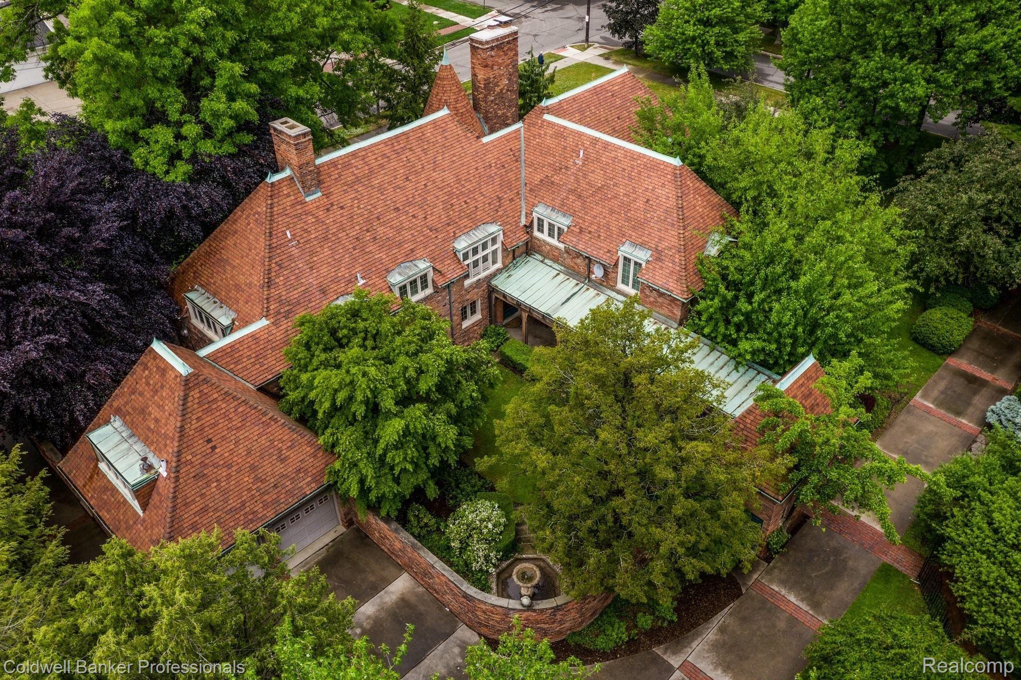 166 Ridge Road Grosse Pointe, MI 48236 - Photo 57 of 78 57-web-or-mls-166 Ridge Road Grosse Pointe Farms0056.jpg