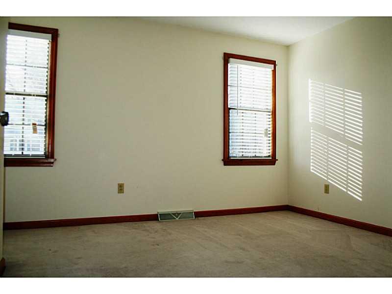 10126 Deer View Point Road Wexford, PA 15090 - Photo 14 of 25 Bedroom. ALL OF THE BEDROOMS ARE GOOD SIZED.