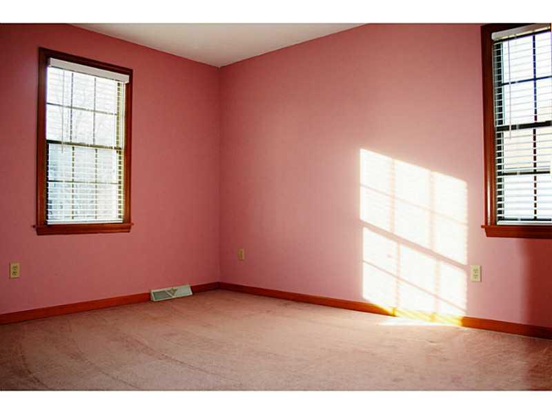 10126 Deer View Point Road Wexford, PA 15090 - Photo 15 of 25 Bedroom.