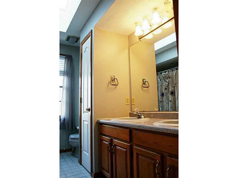 10126 Deer View Point Road Wexford, PA 15090 - Photo 17 of 25 Full Bath.