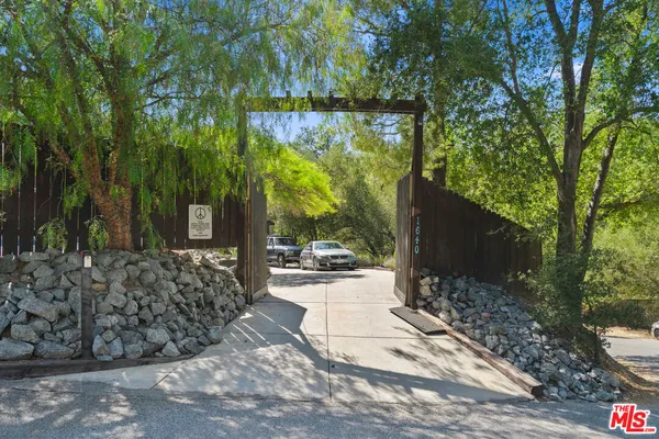 $2,095,000 | 1640 Old Topanga Canyon Road, Topanga, CA 90290