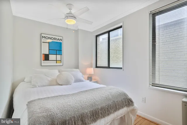 $260,000 | 305 C Street Northeast, Unit 210, Washington, DC 20002