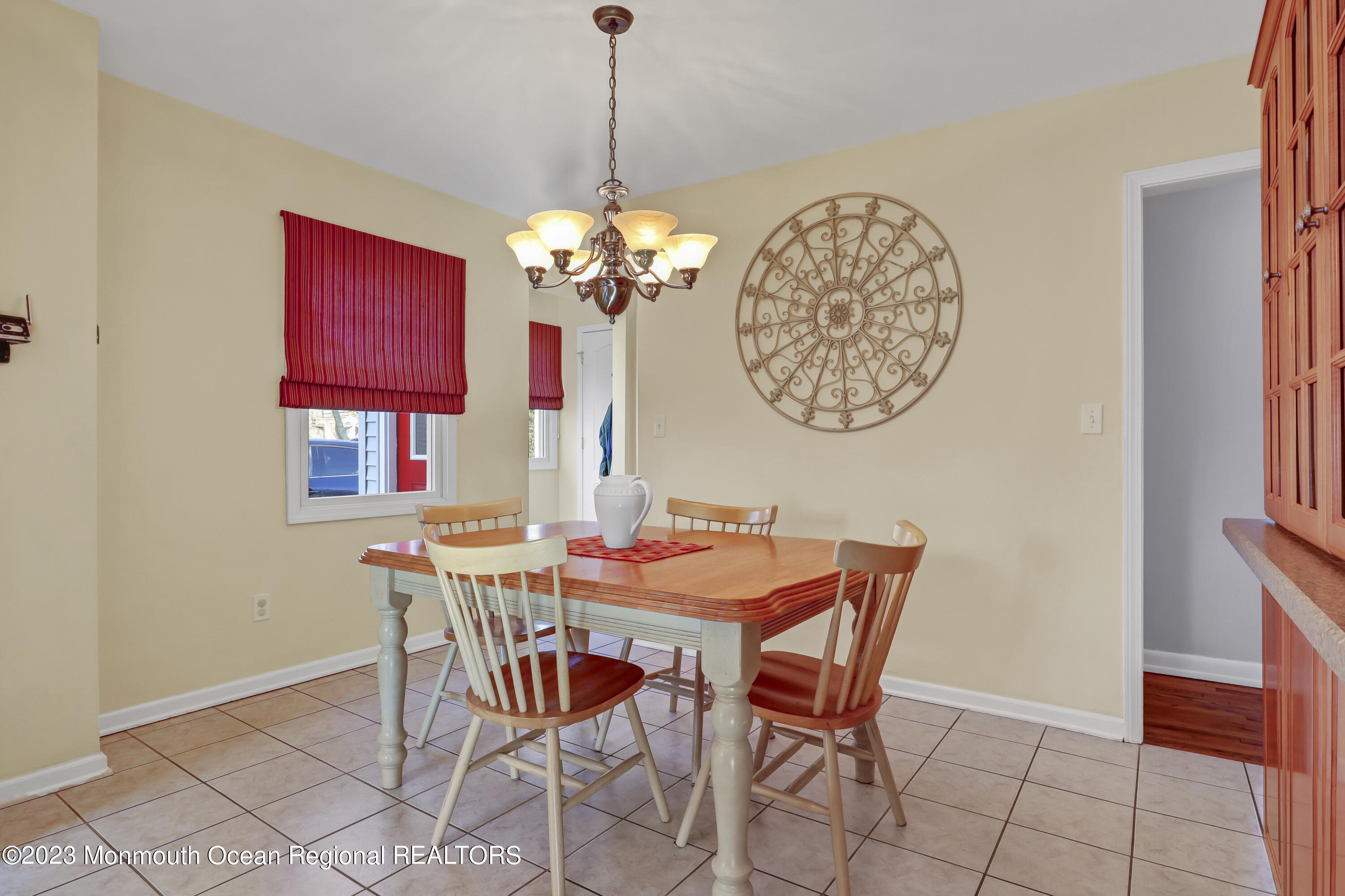 230 Highwood Road Oakhurst, NJ 07755 - Photo 4 of 24 2522de1465ffeaf0f4b43ce6cf055d229ca608bd