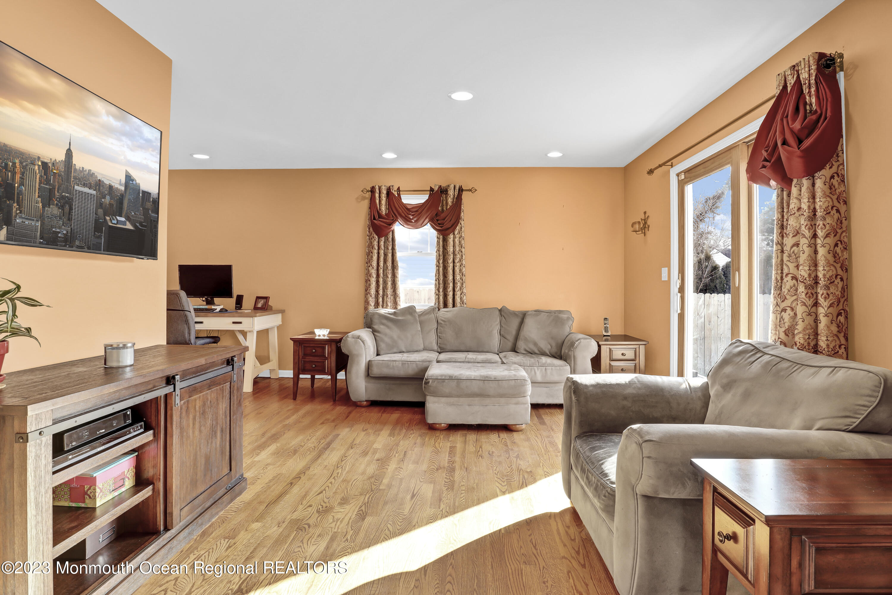 230 Highwood Road Oakhurst, NJ 07755 - Photo 8 of 24 e65785053968303e78b15c33c4b5e4c89d665f02