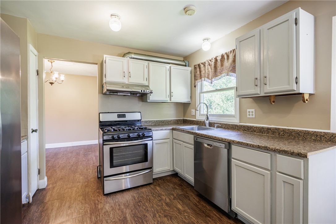 12 French Meadow Lane Rochester, NY 14618 - Photo 11 of 39
