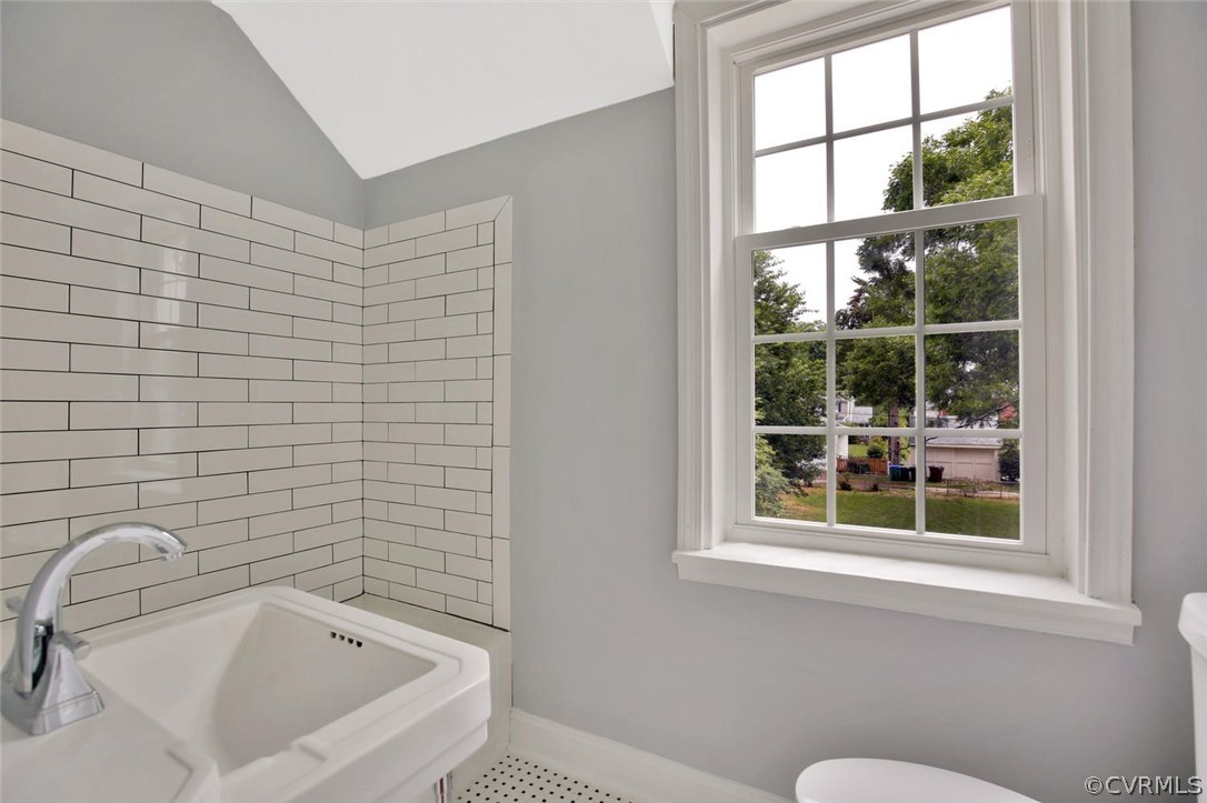 3315 Gloucester Road Richmond, VA 23227 - Photo 18 of 30 Gallery Image 18
