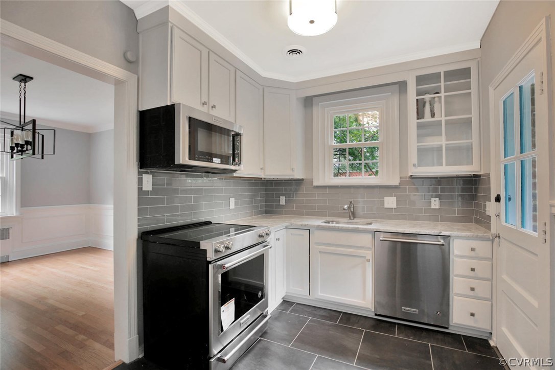 3315 Gloucester Road Richmond, VA 23227 - Photo 6 of 30 Gallery Image 6