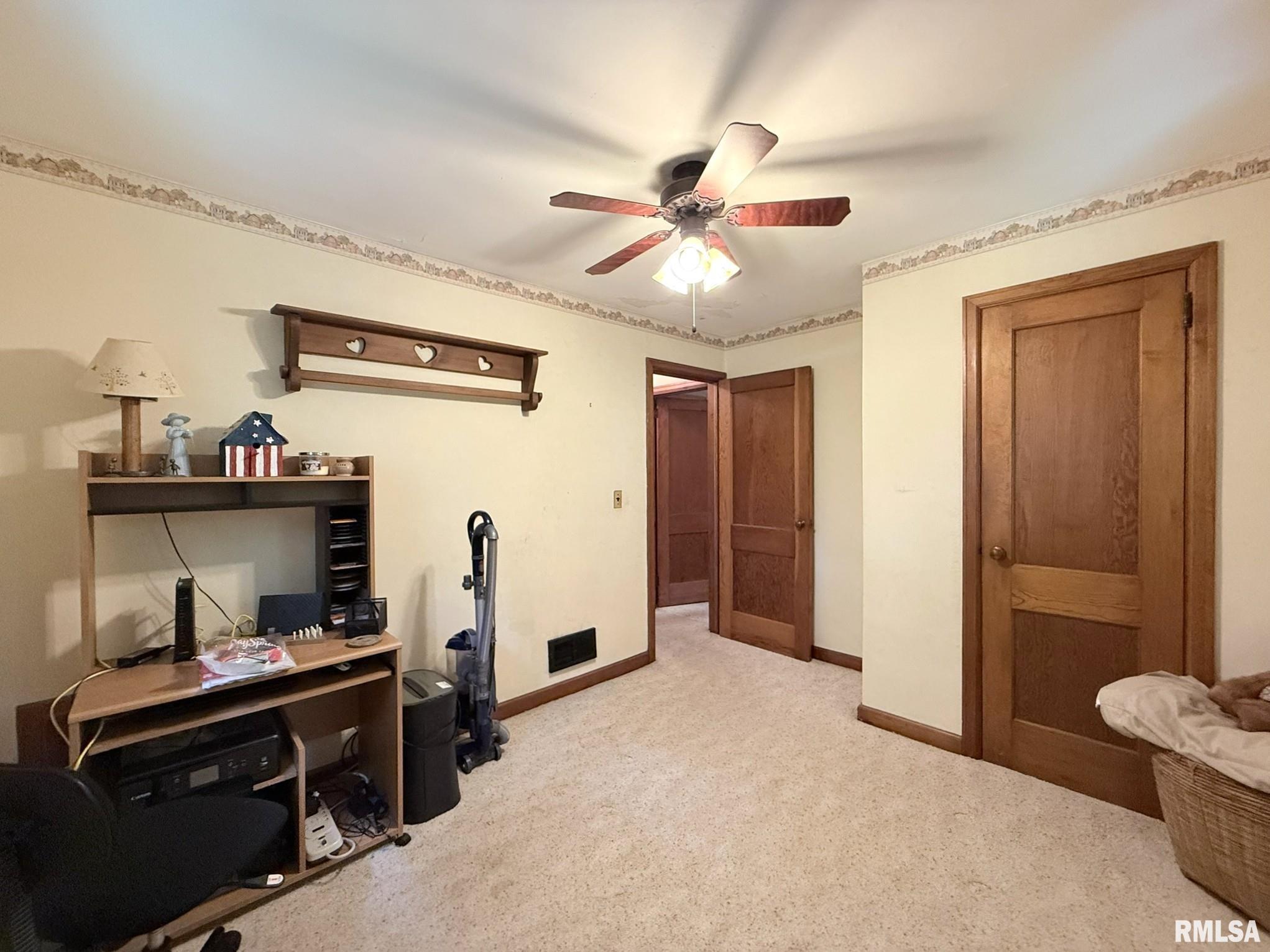 109 South State Street Henderson, IL 61439 - Photo 29 of 38
