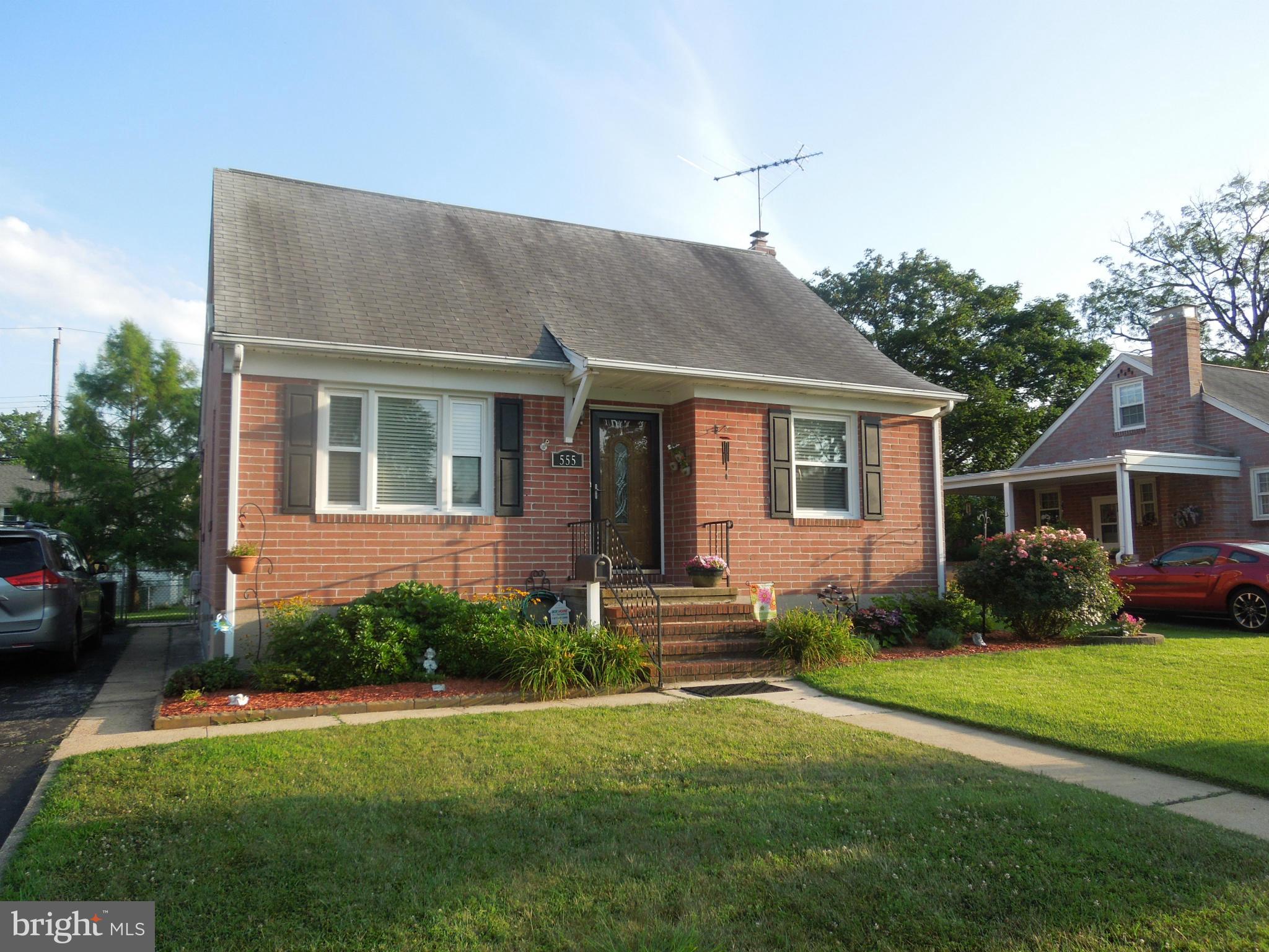 555 Forest View Road Linthicum Heights, MD 21090 - Photo 1 of 30 Exterior (Front)