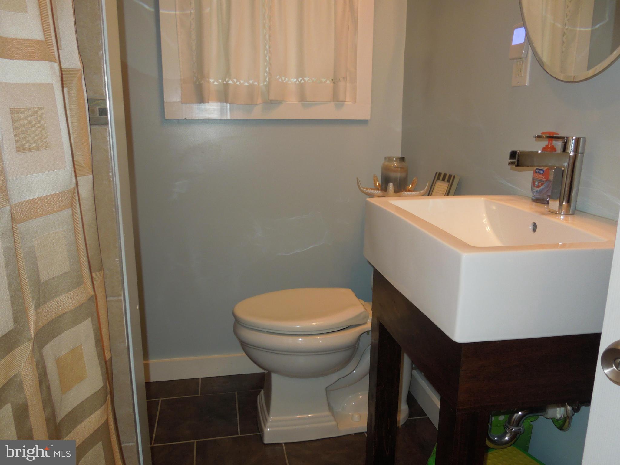 555 Forest View Road Linthicum Heights, MD 21090 - Photo 17 of 30 Bath