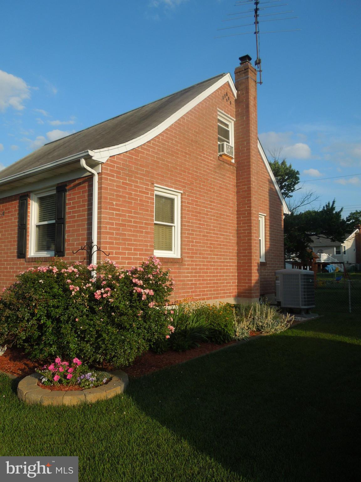 555 Forest View Road Linthicum Heights, MD 21090 - Photo 3 of 30 Exterior (General)