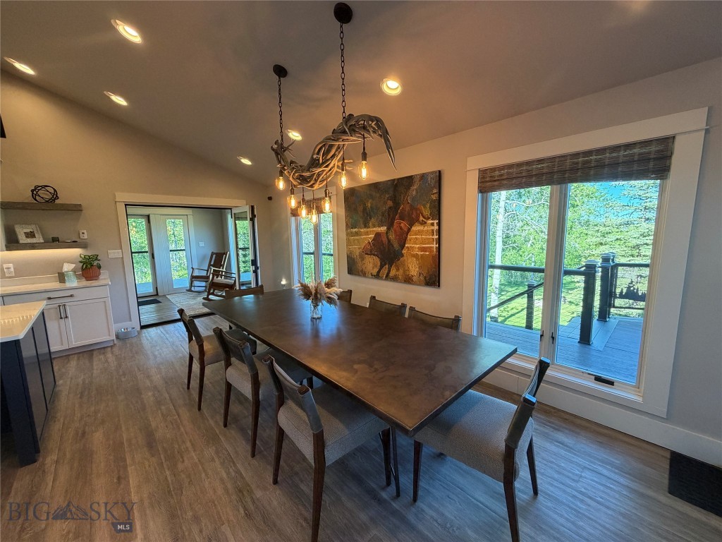 4482 Bull Run Gulch Road Butte, MT 59701 - Photo 31 of 68 Dining area