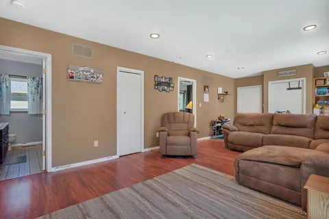 $199,000 | 218 1st Street Northeast, Clara City, MN 56222