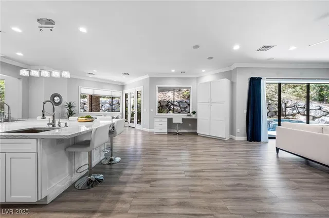 $5,200,000 | 29 Soaring Bird Court, Las Vegas, NV 89135