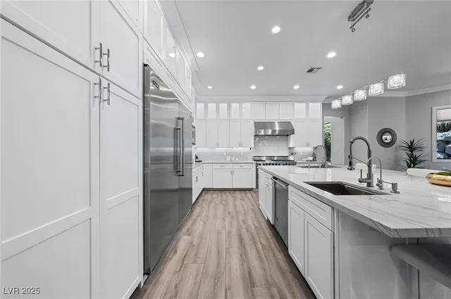 $5,200,000 | 29 Soaring Bird Court, Las Vegas, NV 89135