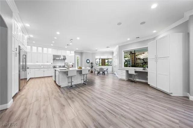 $5,200,000 | 29 Soaring Bird Court, Las Vegas, NV 89135