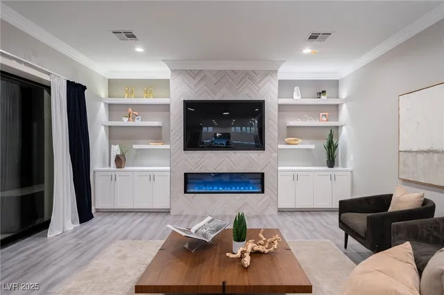 $5,200,000 | 29 Soaring Bird Court, Las Vegas, NV 89135