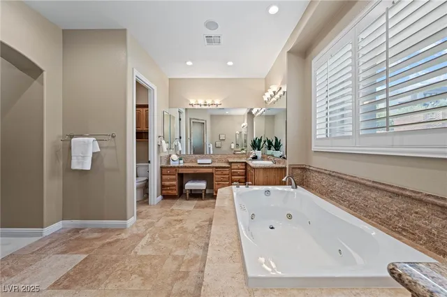 $5,200,000 | 29 Soaring Bird Court, Las Vegas, NV 89135