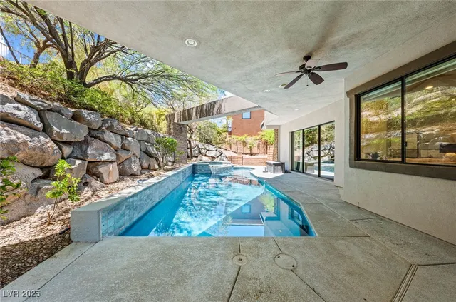 $5,200,000 | 29 Soaring Bird Court, Las Vegas, NV 89135