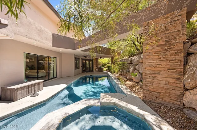 $5,200,000 | 29 Soaring Bird Court, Las Vegas, NV 89135