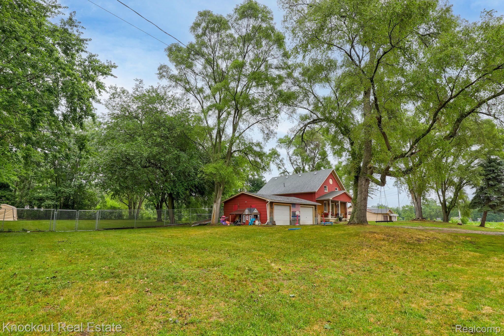 1940 West Sloan Road Burt, MI 48417 - Photo 38 of 38 Gallery Image 38