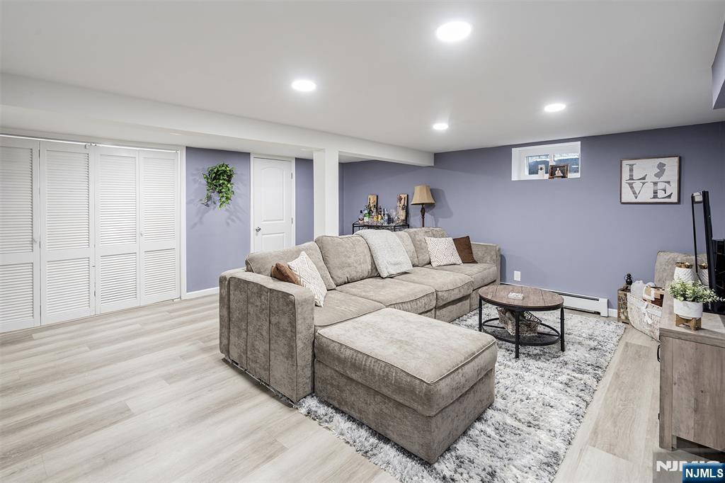 17 Woodstone Road Rockaway, NJ 07866 - Photo 12 of 20