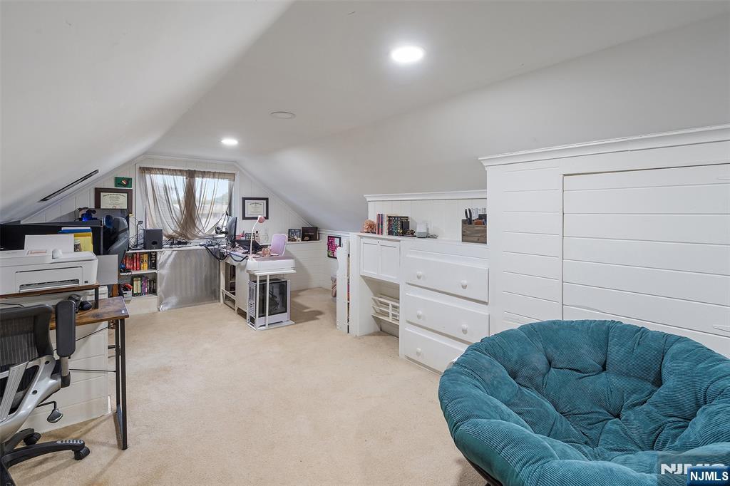 17 Woodstone Road Rockaway, NJ 07866 - Photo 10 of 20