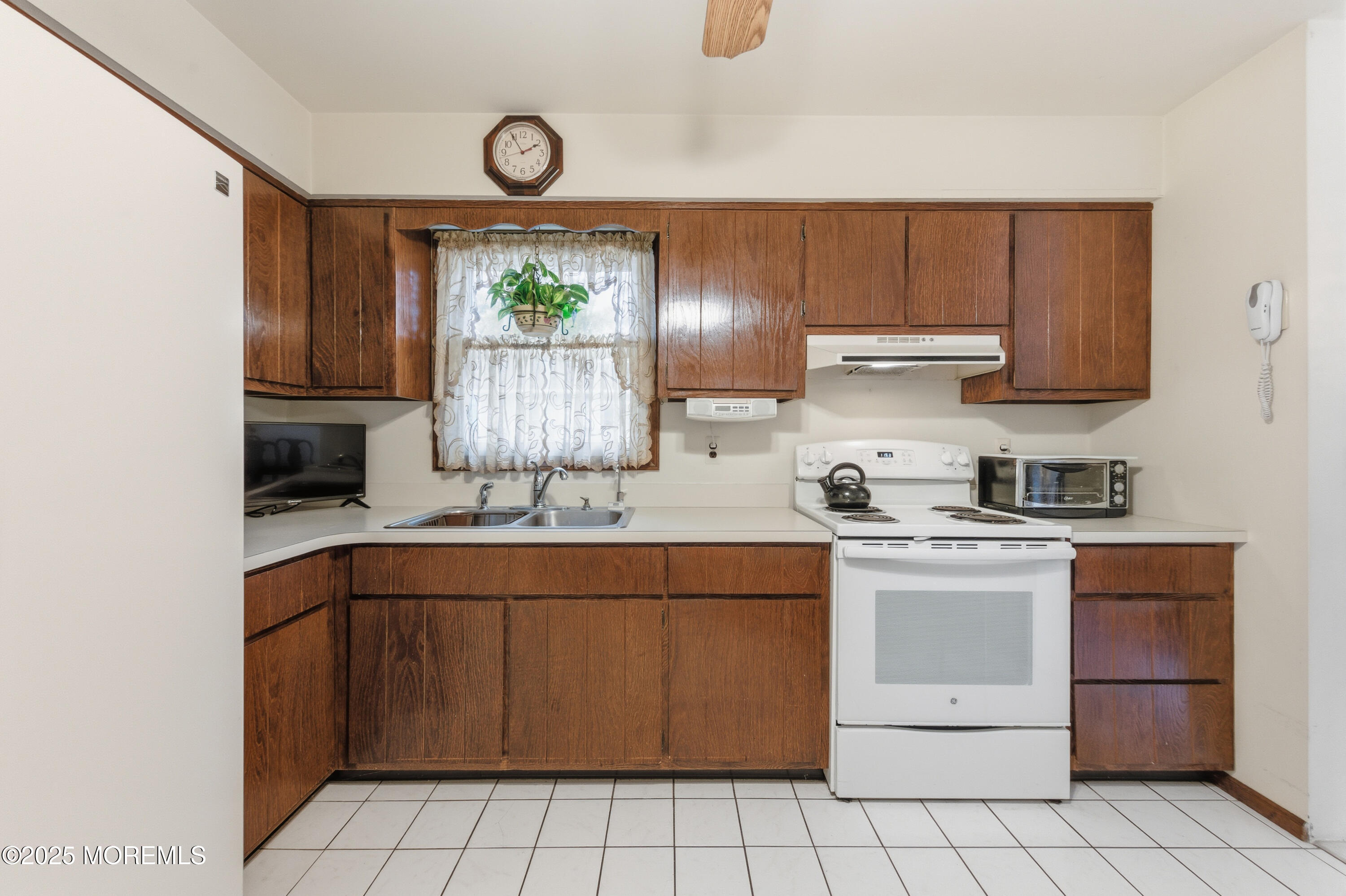 2541 Steiner Road Manchester Township, NJ 08759 - Photo 19 of 39 Kitchen