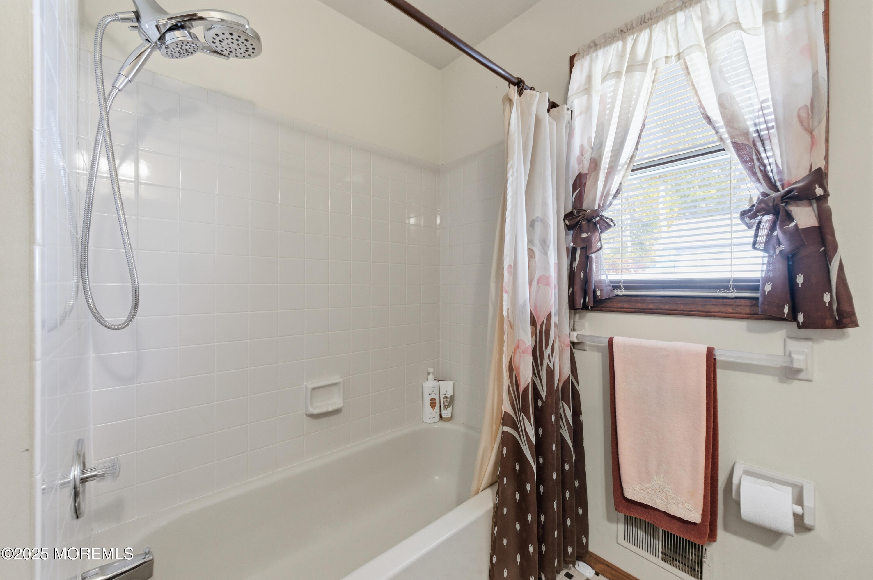 2541 Steiner Road Manchester Township, NJ 08759 - Photo 23 of 39 Main Bath