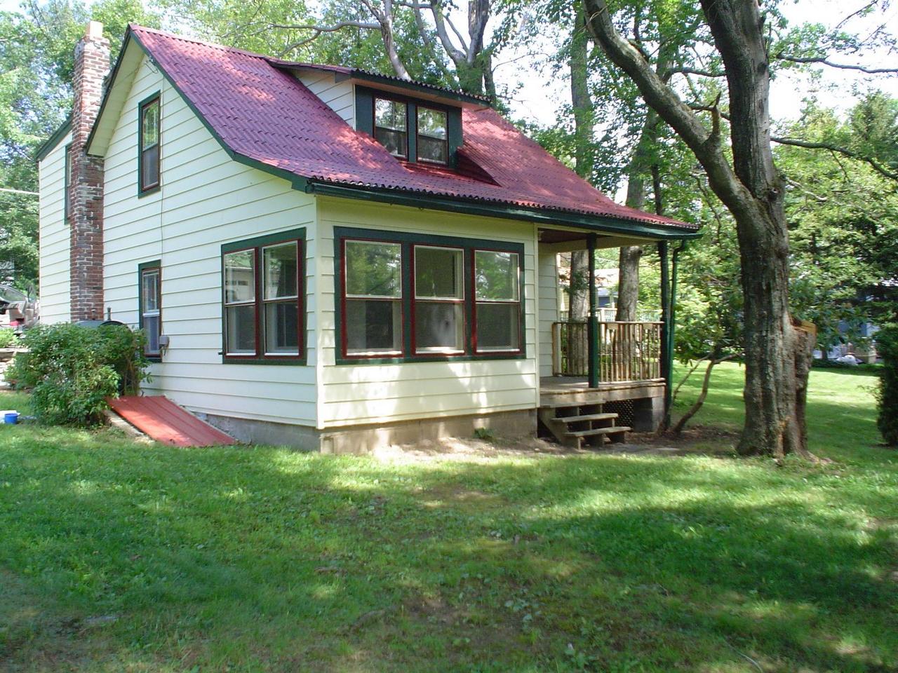 9 Pocono Road Mount Pocono, PA 18344 - Photo 1 of 10 Front View