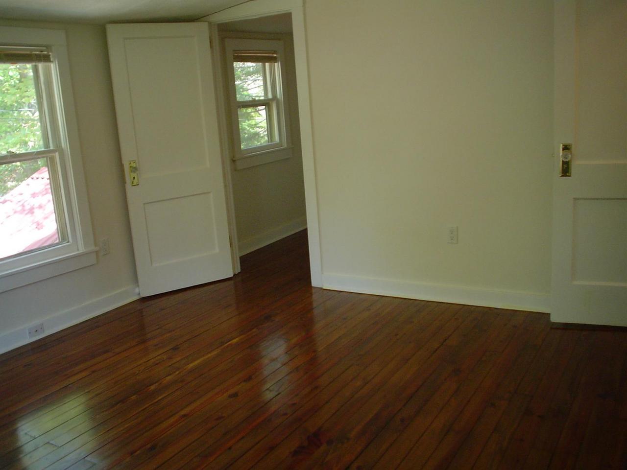 9 Pocono Road Mount Pocono, PA 18344 - Photo 5 of 10 Master Bedroom