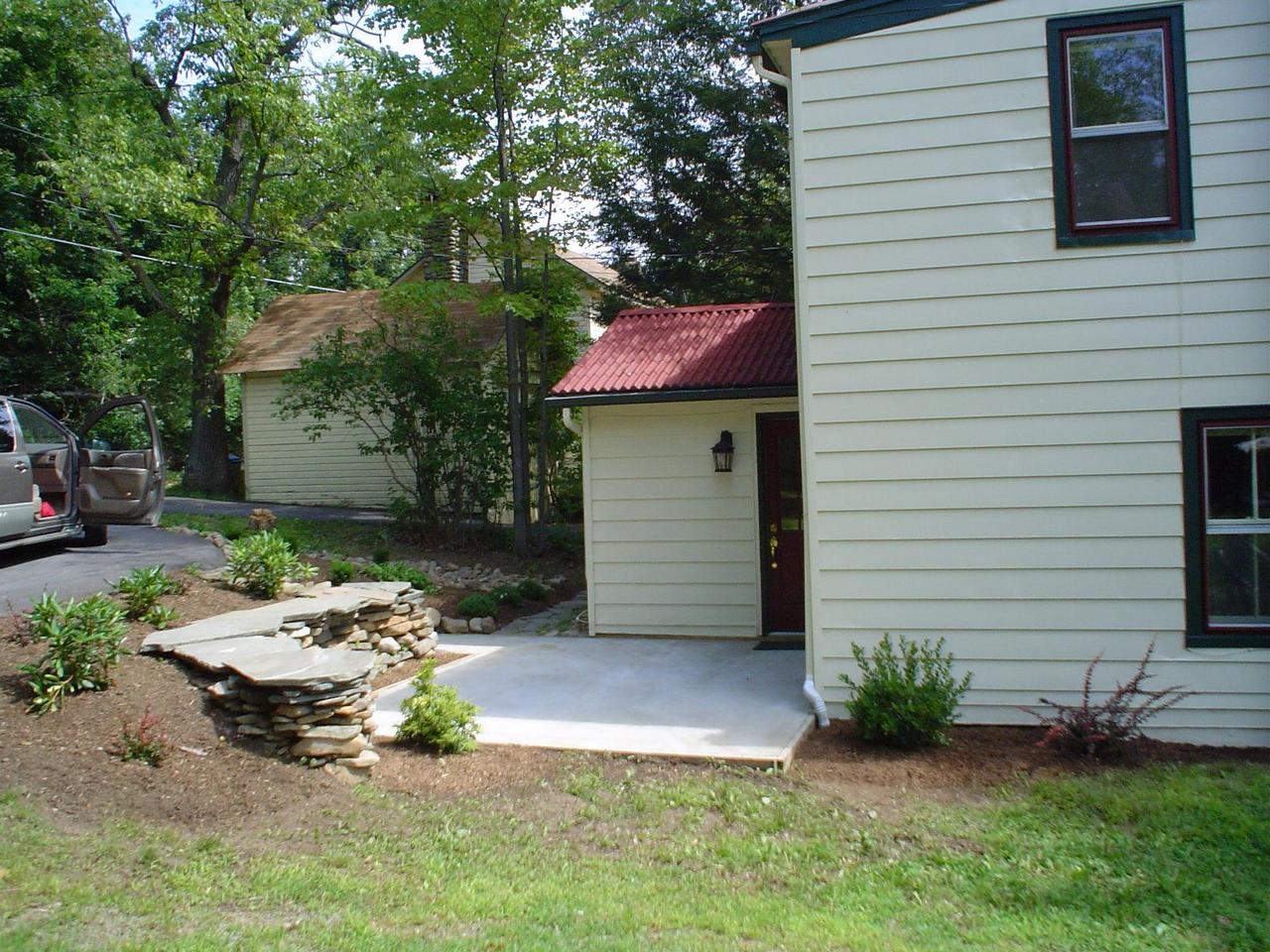9 Pocono Road Mount Pocono, PA 18344 - Photo 10 of 10 Patio