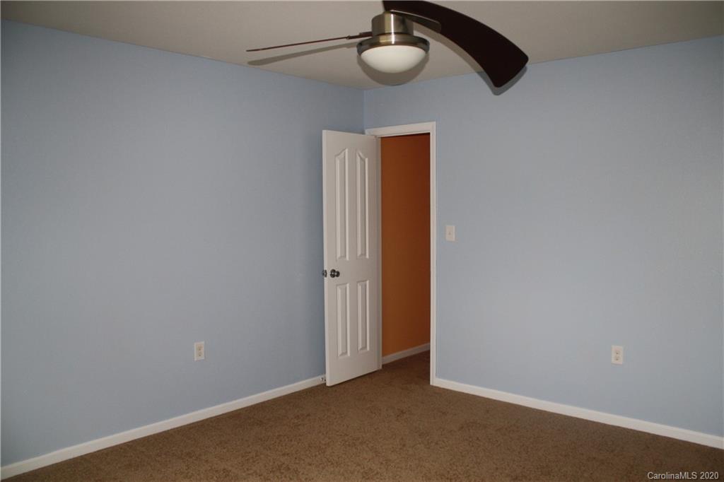 1416 River Run Road Lowell, NC 28098 - Photo 20 of 33 Gallery Image 20