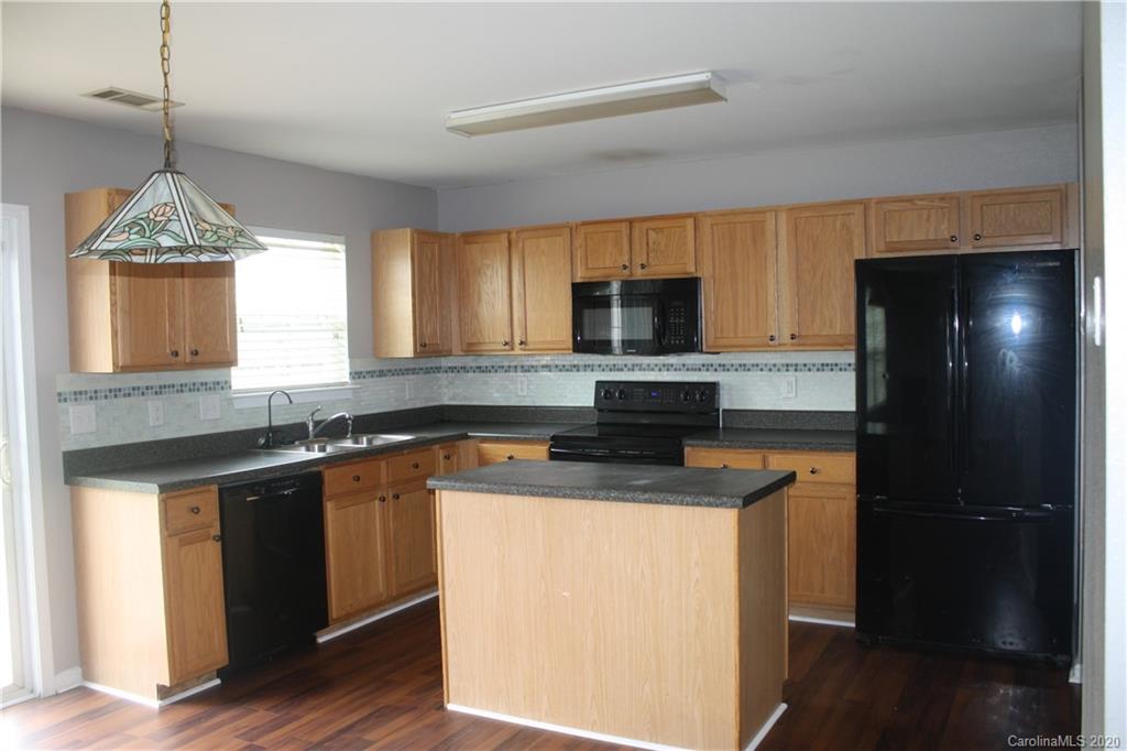1416 River Run Road Lowell, NC 28098 - Photo 7 of 33 Gallery Image 7