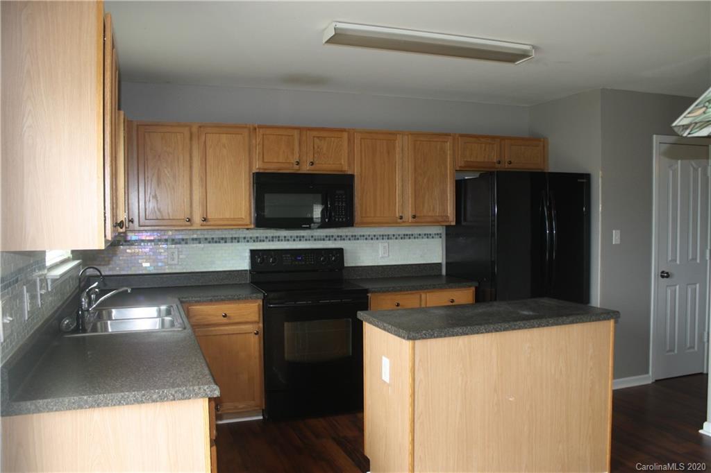 1416 River Run Road Lowell, NC 28098 - Photo 9 of 33 Gallery Image 9