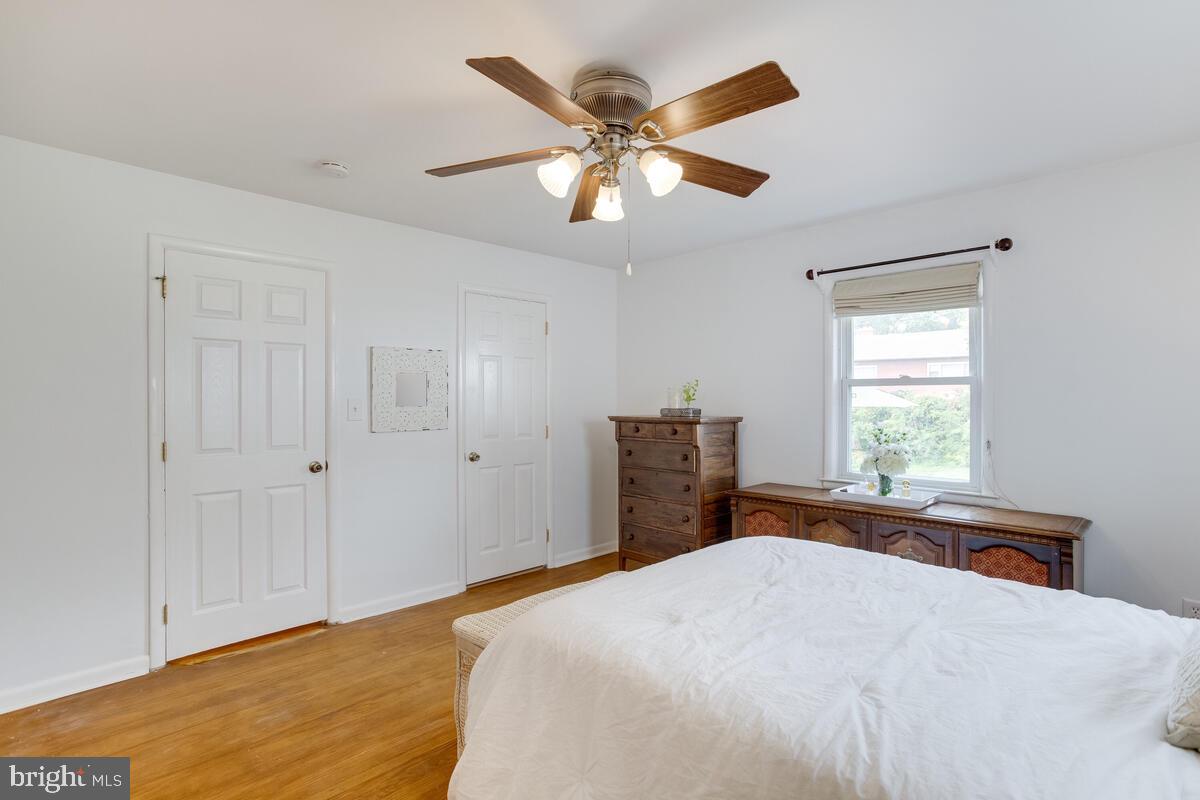 302 Homewood Road Linthicum, MD 21090 - Photo 19 of 56 Primary bedroom