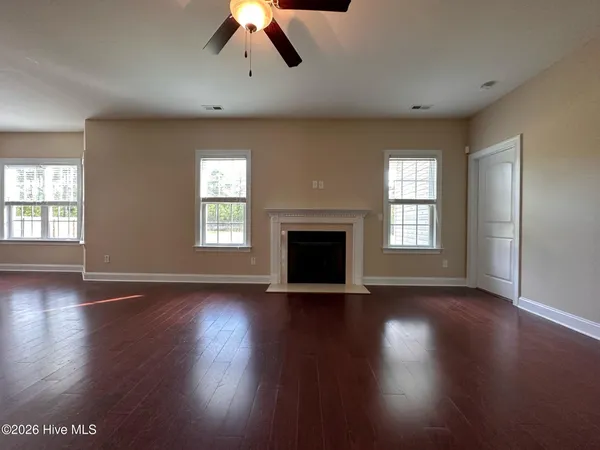 $2,200 | 209 Pineflat Way, Hubert, NC 28539