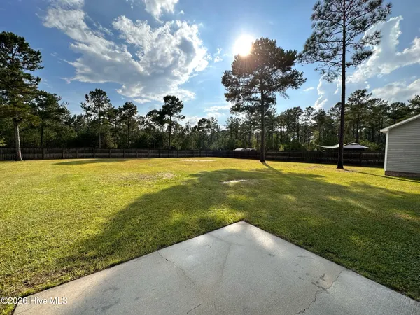 $2,200 | 209 Pineflat Way, Hubert, NC 28539