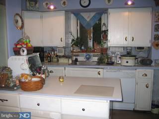 206 Redford Road Oreland, PA 19075 - Photo 3 of 6 Gallery Image 3