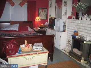 206 Redford Road Oreland, PA 19075 - Photo 5 of 6 Gallery Image 5