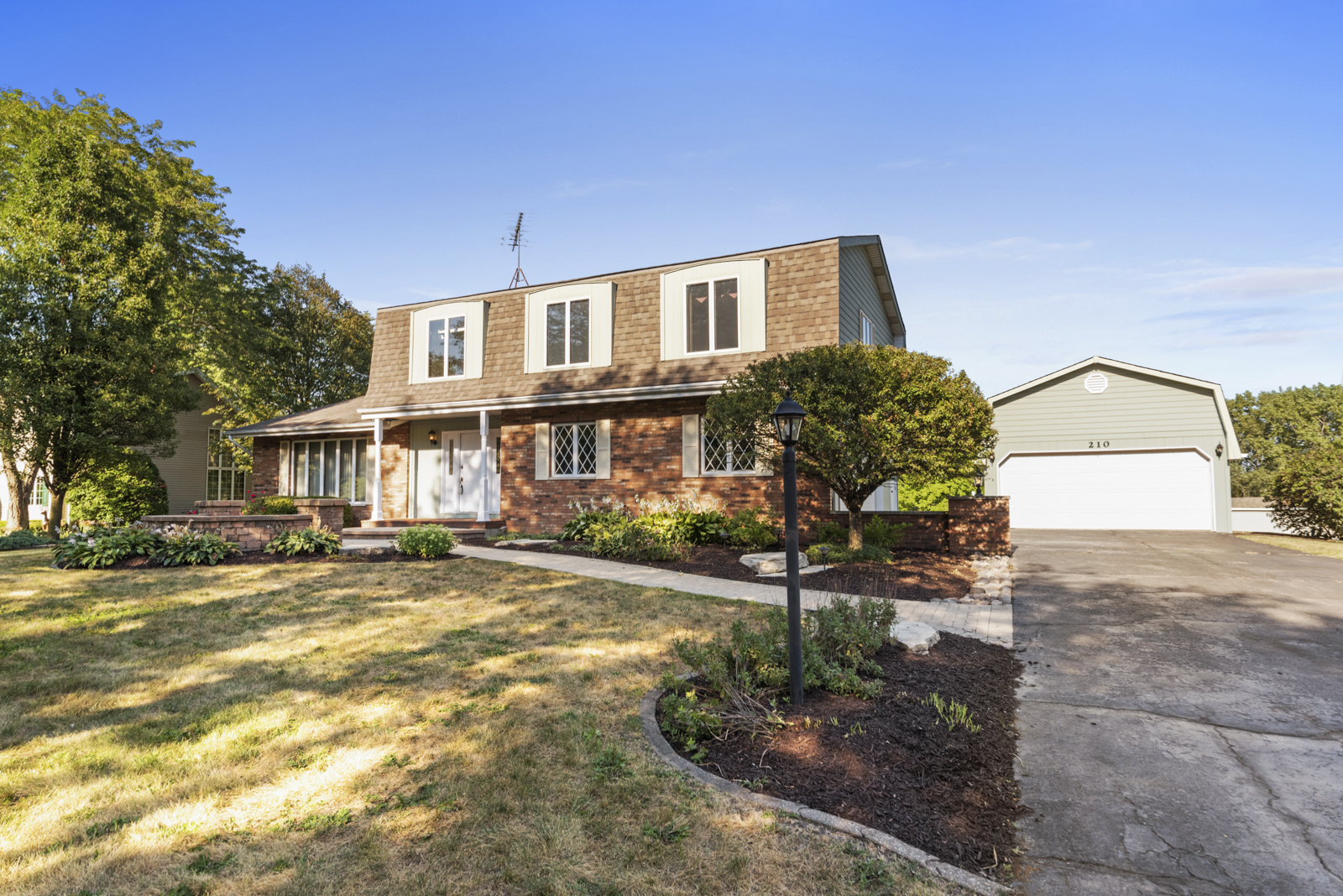 210 San Carlos Road Minooka, IL 60447 - Photo 2 of 25