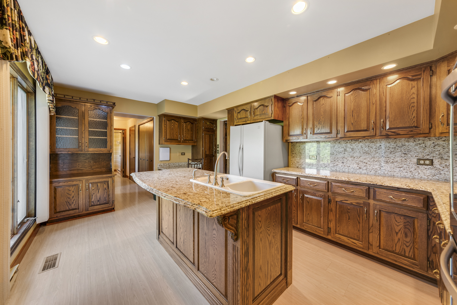 210 San Carlos Road Minooka, IL 60447 - Photo 7 of 25