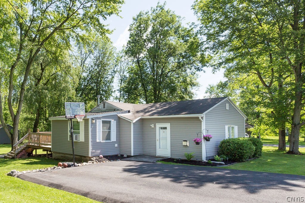 266 Oneida River Road Schroeppel, NY 13132 - Photo 1 of 1 Gallery Image 1