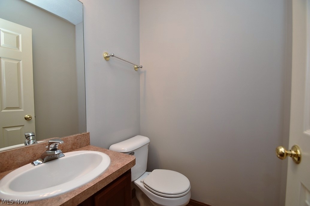 2188 Noble Road Cleveland Heights, OH 44112 - Photo 10 of 35