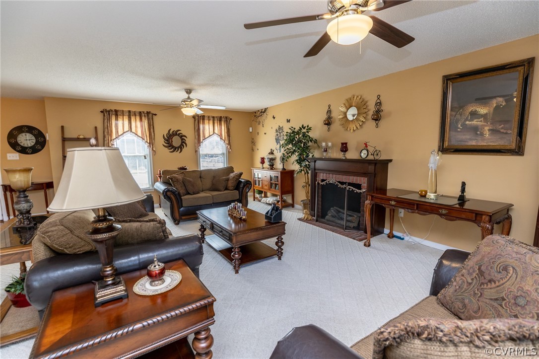 9012 Wycliff Road North Chesterfield, VA 23236 - Photo 6 of 27 Great Room