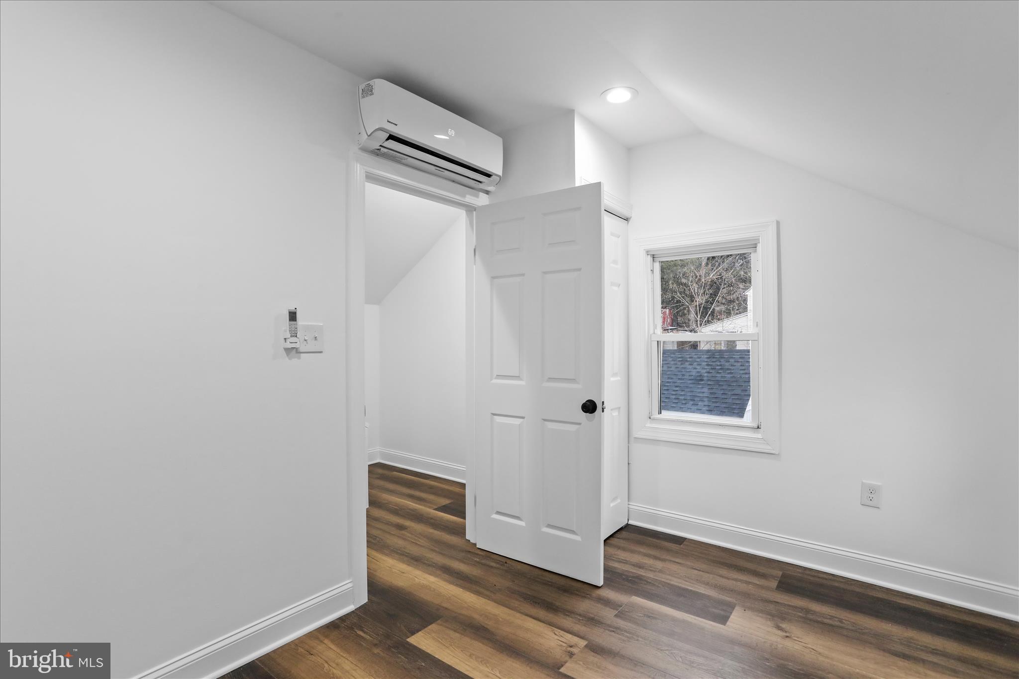 6906 Mariah Furnace Road Boonsboro, MD 21713 - Photo 22 of 38 an empty room with windows