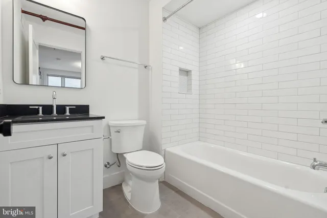 $2,625 | 901 King Street, Unit 205, Alexandria, VA 22314